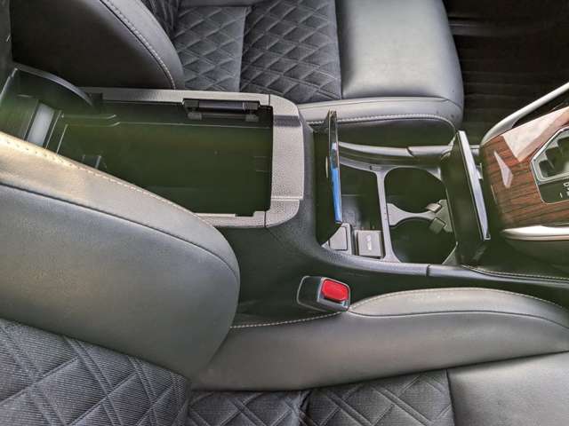 トヨタ ハリアー ２．０ プレミアム H27年 (九州・沖縄) 99