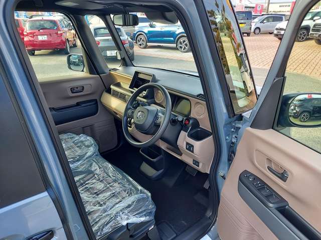 ホンダ Ｎ　ＢＯＸ ジョイ ６６０ ２トーン R6年 (九州・沖縄) 99