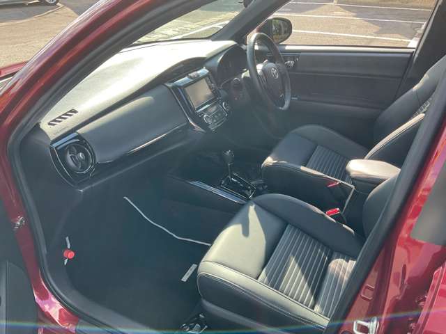 トヨタ カローラフィールダー　ハイブリッド １．５ ハイブリッド Ｇ Ｗ×Ｂ H30年 (東北) 99