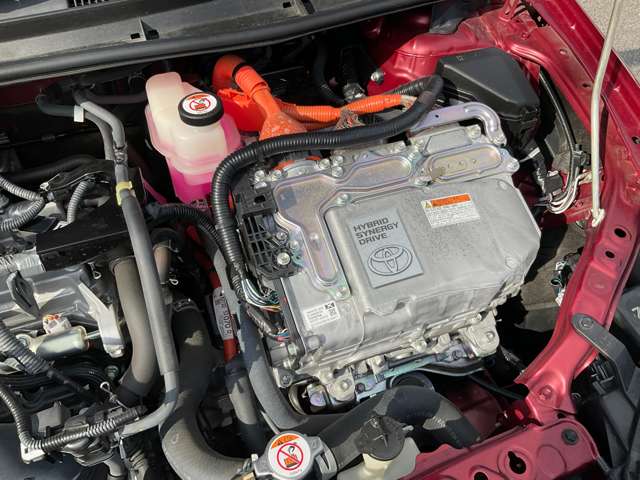 トヨタ カローラフィールダー　ハイブリッド １．５ ハイブリッド Ｇ Ｗ×Ｂ H30年 (東北) 99