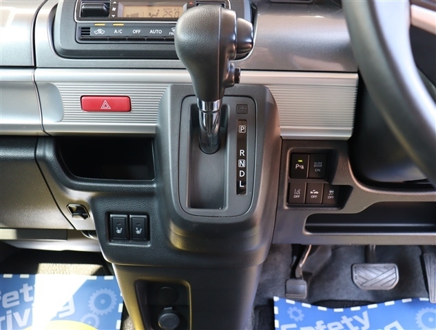 スズキ スペーシア ６６０ ギア ハイブリッド ＸＺ R2年 (関東) 99