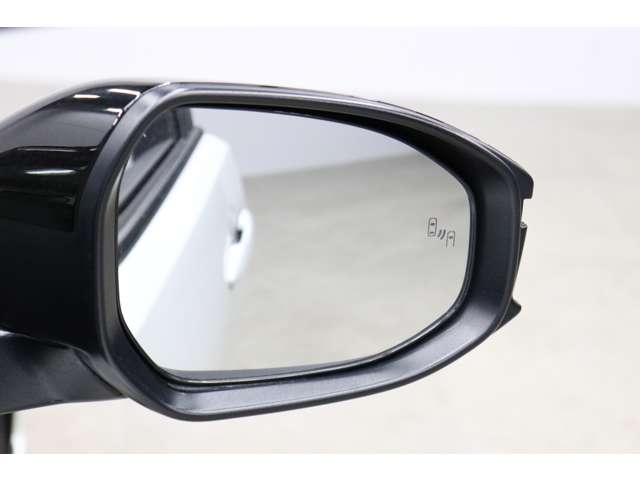 トヨタ プリウス １．８ Ｕ R5年 (東海) 99