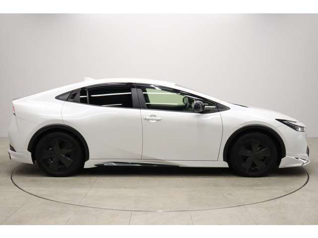 トヨタ プリウス １．８ Ｕ R5年 (東海) 99