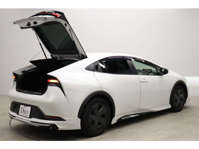 トヨタ プリウス １．８ Ｕ R5年 (東海) 99