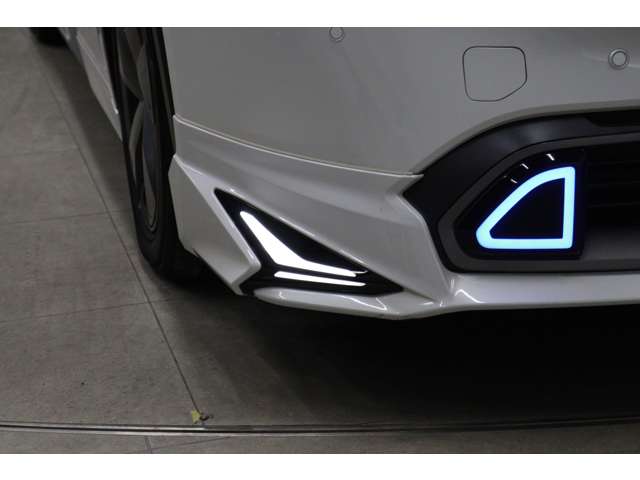 トヨタ プリウス １．８ Ｕ R5年 (東海) 99