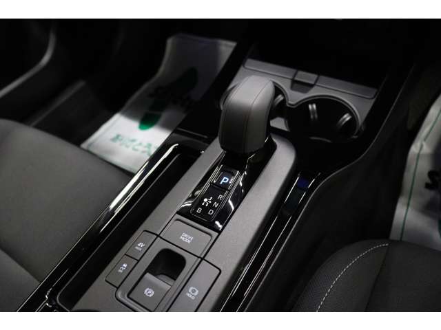 トヨタ プリウス １．８ Ｕ R5年 (東海) 99