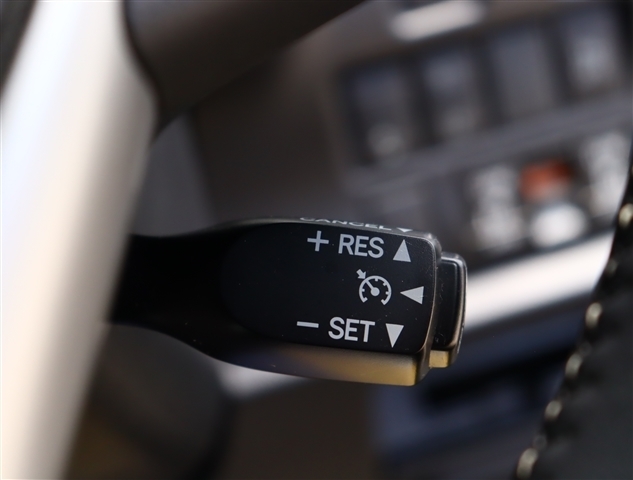 トヨタ ヴォクシー １．８ ハイブリッド ＺＳ 煌 H30年 (関東) 99