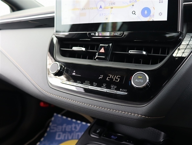 トヨタ カローラ　ツーリング　ハイブリッド １．８ ハイブリッド ＷＸＢ R5年 (関東) 99