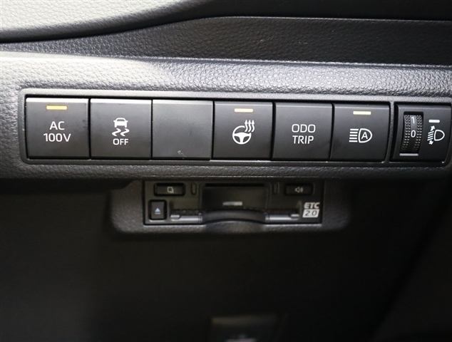 トヨタ カローラ　ツーリング　ハイブリッド １．８ ハイブリッド ＷＸＢ R5年 (関東) 99