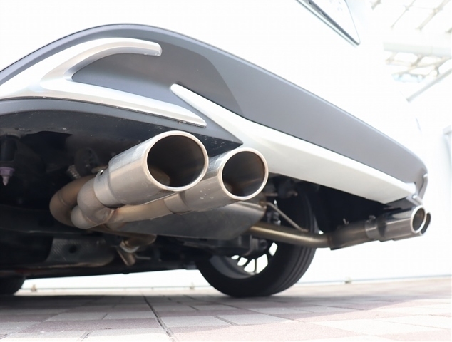 トヨタ カローラ　ツーリング　ハイブリッド １．８ ハイブリッド ＷＸＢ R5年 (関東) 99