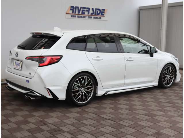 トヨタ カローラ　ツーリング　ハイブリッド １．８ ハイブリッド ＷＸＢ R5年 (関東) 99