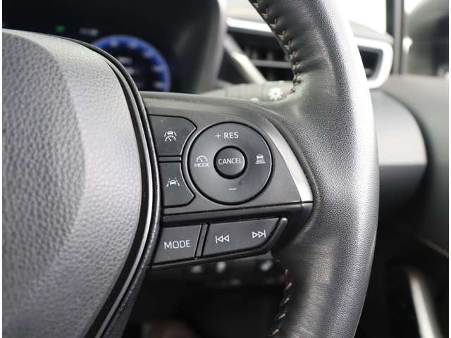 トヨタ カローラ　ツーリング　ハイブリッド １．８ ハイブリッド ＷＸＢ R5年 (関東) 99