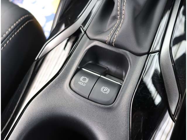 トヨタ カローラ　ツーリング　ハイブリッド １．８ ハイブリッド ＷＸＢ R5年 (関東) 99