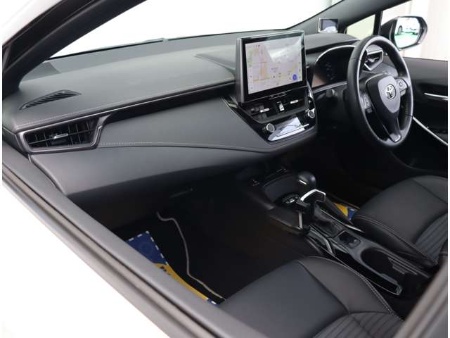 トヨタ カローラ　ツーリング　ハイブリッド １．８ ハイブリッド ＷＸＢ R5年 (関東) 99