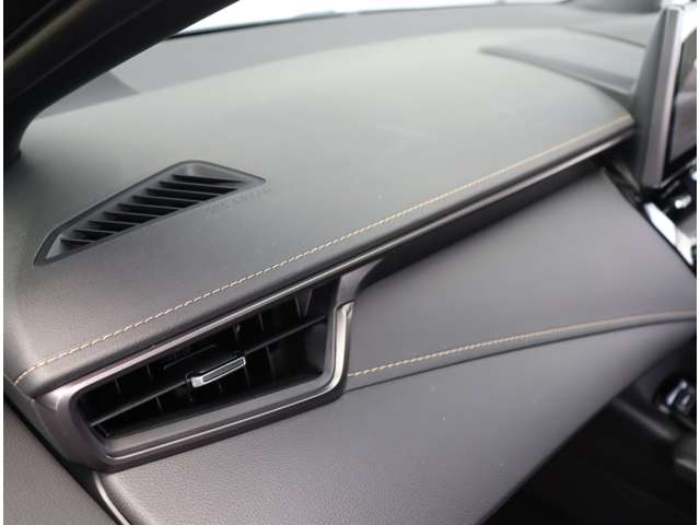 トヨタ カローラ　ツーリング　ハイブリッド １．８ ハイブリッド ＷＸＢ R5年 (関東) 99