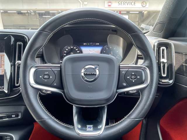 ボルボ ＸＣ４０ Ｔ５ ＡＷＤ Ｒデザイン ４ＷＤ R2年 (東北) 99