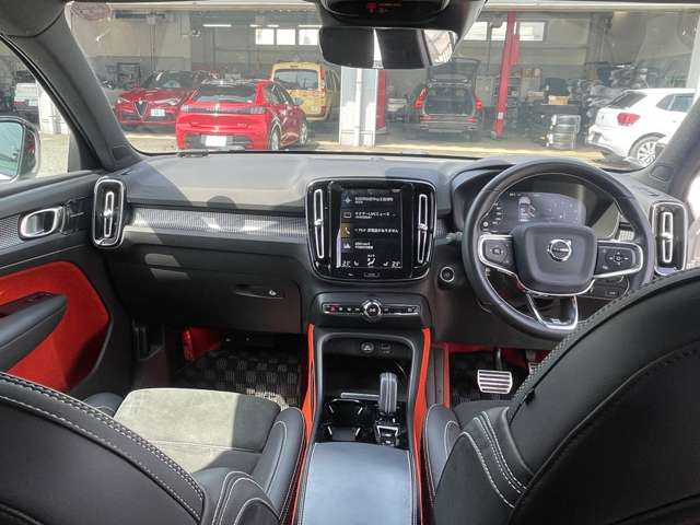 ボルボ ＸＣ４０ Ｔ５ ＡＷＤ Ｒデザイン ４ＷＤ R2年 (東北) 99