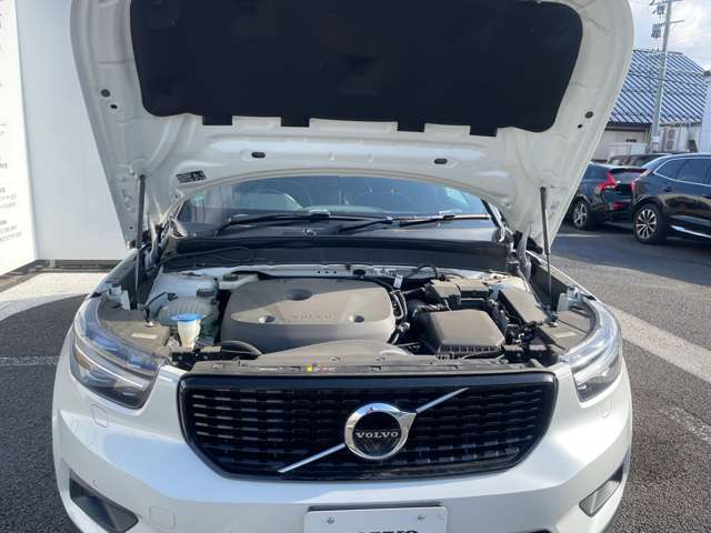 ボルボ ＸＣ４０ Ｔ５ ＡＷＤ Ｒデザイン ４ＷＤ R2年 (東北) 99