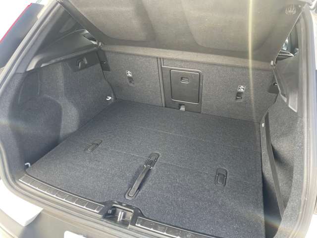 ボルボ ＸＣ４０ Ｔ５ ＡＷＤ Ｒデザイン ４ＷＤ R2年 (東北) 99