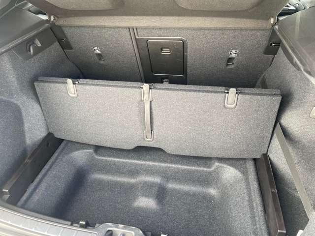 ボルボ ＸＣ４０ Ｔ５ ＡＷＤ Ｒデザイン ４ＷＤ R2年 (東北) 99