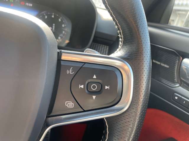 ボルボ ＸＣ４０ Ｔ５ ＡＷＤ Ｒデザイン ４ＷＤ R2年 (東北) 99