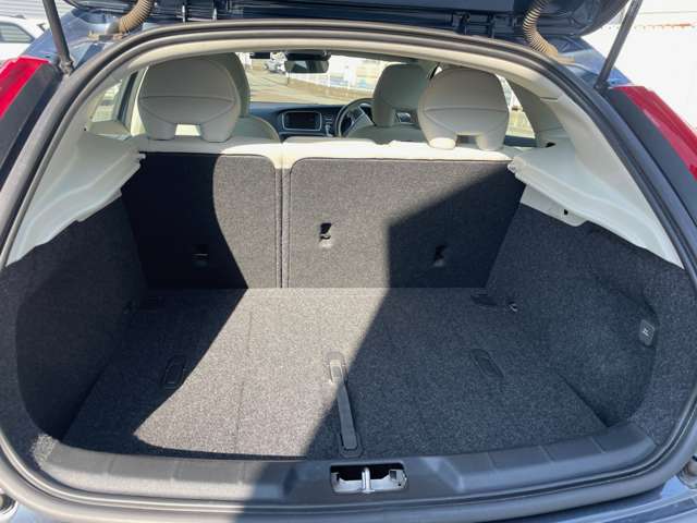 ボルボ Ｖ４０クロスカントリー Ｔ５ ＡＷＤ モメンタム ４ＷＤ H29年 (東北) 99