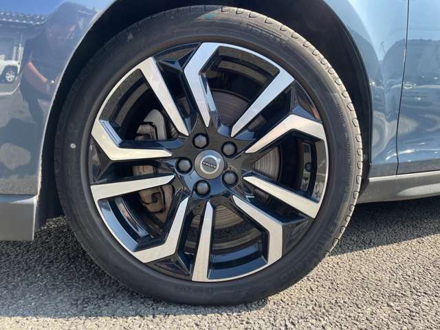 ボルボ Ｖ４０クロスカントリー Ｔ５ ＡＷＤ モメンタム ４ＷＤ H29年 (東北) 99