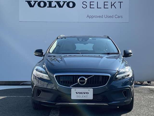 ボルボ Ｖ４０クロスカントリー Ｔ５ ＡＷＤ モメンタム ４ＷＤ H29年 (東北) 99