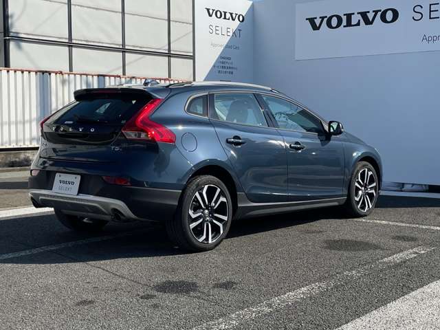 ボルボ Ｖ４０クロスカントリー Ｔ５ ＡＷＤ モメンタム ４ＷＤ H29年 (東北) 99
