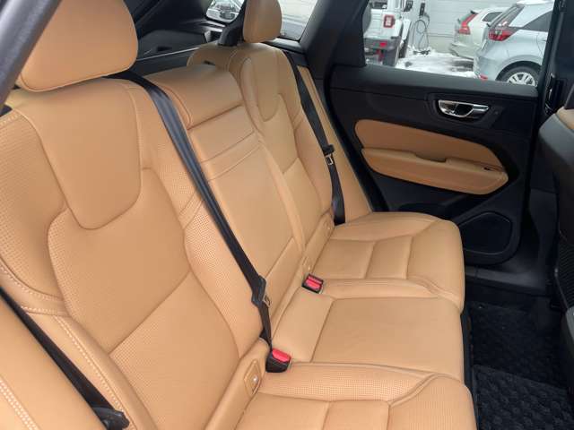 ボルボ ＸＣ６０ Ｄ４ ＡＷＤ インスクリプション ディーゼルターボ ４ＷＤ H30年 (東北) 99