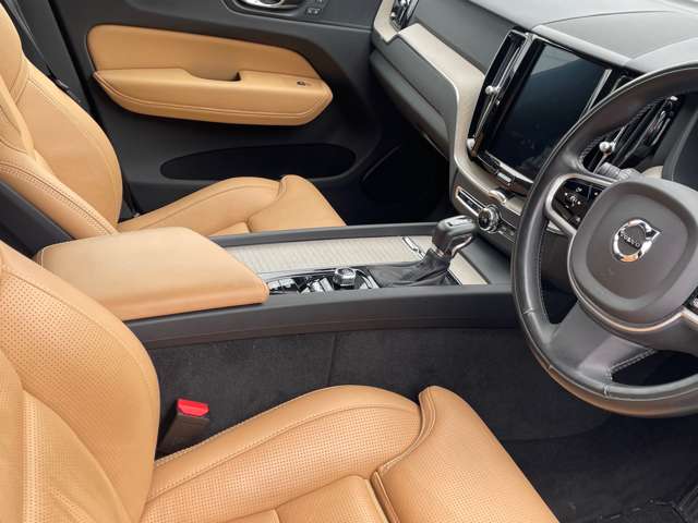 ボルボ ＸＣ６０ Ｄ４ ＡＷＤ インスクリプション ディーゼルターボ ４ＷＤ H30年 (東北) 99