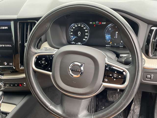 ボルボ ＸＣ６０ Ｄ４ ＡＷＤ インスクリプション ディーゼルターボ ４ＷＤ H30年 (東北) 99