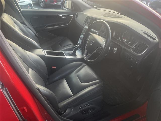 ボルボ Ｖ６０ Ｄ４ ＳＥ ディーゼルターボ H28年 (東北) 99