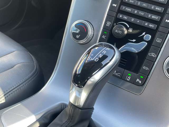 ボルボ Ｖ６０ Ｄ４ ＳＥ ディーゼルターボ H28年 (東北) 99