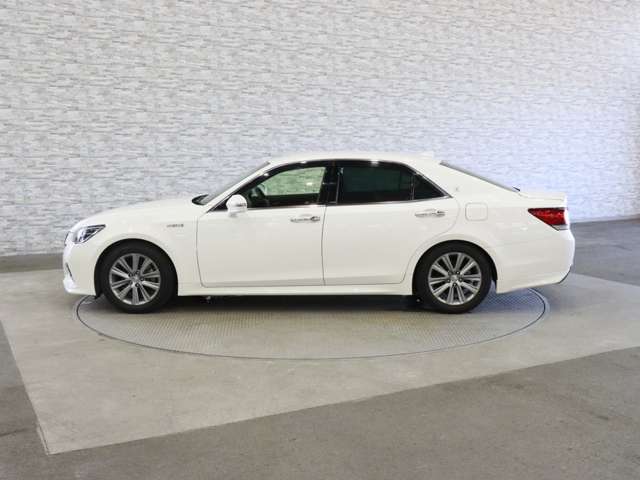 トヨタ クラウン　ハイブリッド ハイブリッド ２．５ Ｇ H29年 (関東) 99