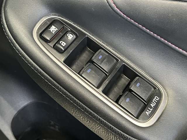 トヨタ クラウン　ハイブリッド ハイブリッド ２．５ Ｇ H29年 (関東) 99