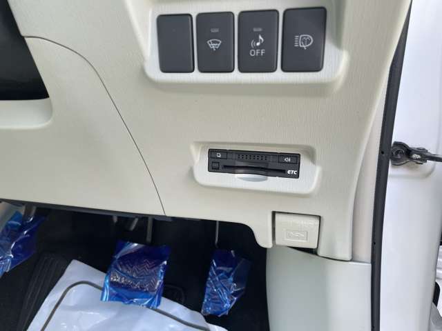 トヨタ プリウスΑ １．８ Ｓ H23年 (東北) 99