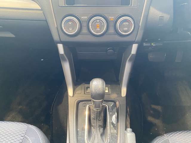 スバル フォレスター ２．０Ｉ－Ｌ アイサイト ４ＷＤ H26年 (九州・沖縄) 99