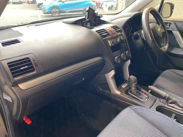 スバル フォレスター ２．０Ｉ－Ｌ アイサイト ４ＷＤ H26年 (九州・沖縄) 99