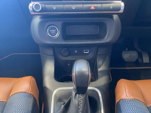 シトロエン Ｃ３ カフェ　エディション H30年 (九州・沖縄) 99