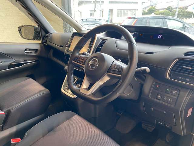 日産 セレナ ２．０ ハイウェイスターＧ H29年 (九州・沖縄) 99