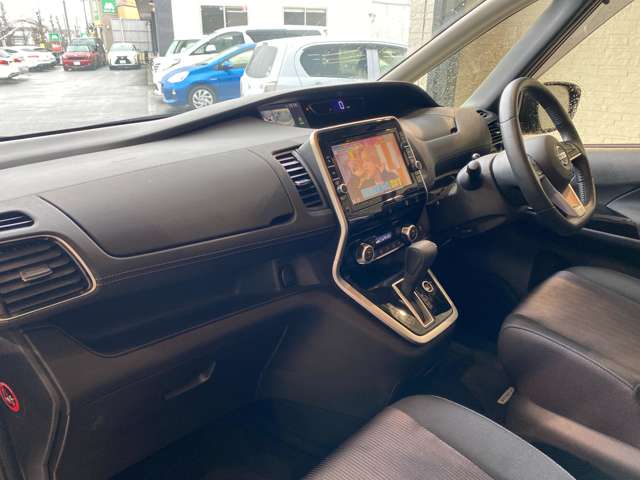 日産 セレナ ２．０ ハイウェイスターＧ H29年 (九州・沖縄) 99