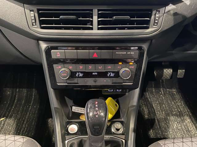 フォルクスワーゲン Ｔ－ＣＲＯＳＳ ＴＳＩ アクティブ R3年 (九州・沖縄) 99