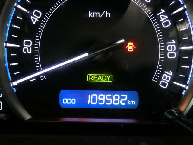 トヨタ エスクァイア　ハイブリッド １．８ ハイブリッド ＧＩ H27年 (中国) 99