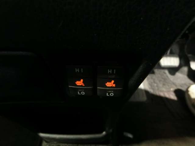 トヨタ エスクァイア　ハイブリッド １．８ ハイブリッド ＧＩ H27年 (中国) 99