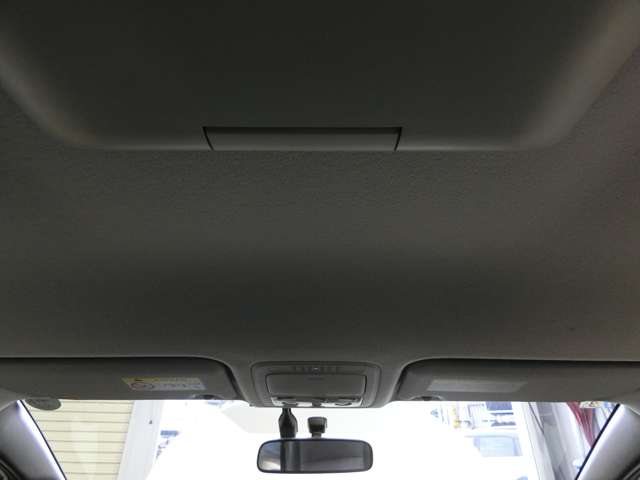 トヨタ エスクァイア　ハイブリッド １．８ ハイブリッド ＧＩ H27年 (中国) 99