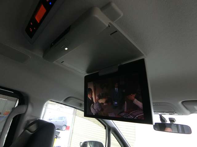 トヨタ エスクァイア　ハイブリッド １．８ ハイブリッド ＧＩ H27年 (中国) 99