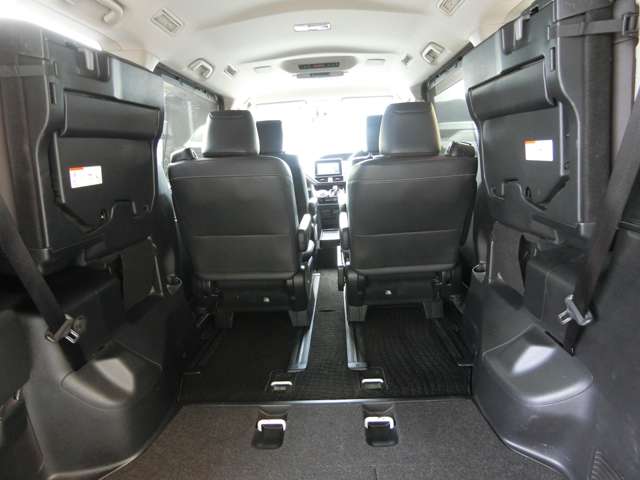 トヨタ エスクァイア　ハイブリッド １．８ ハイブリッド ＧＩ H27年 (中国) 99