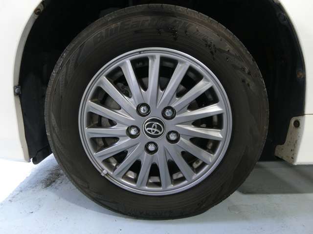 トヨタ エスクァイア　ハイブリッド １．８ ハイブリッド ＧＩ H27年 (中国) 99