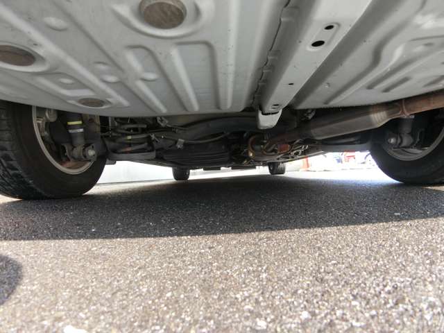 トヨタ エスクァイア　ハイブリッド １．８ ハイブリッド ＧＩ H27年 (中国) 99